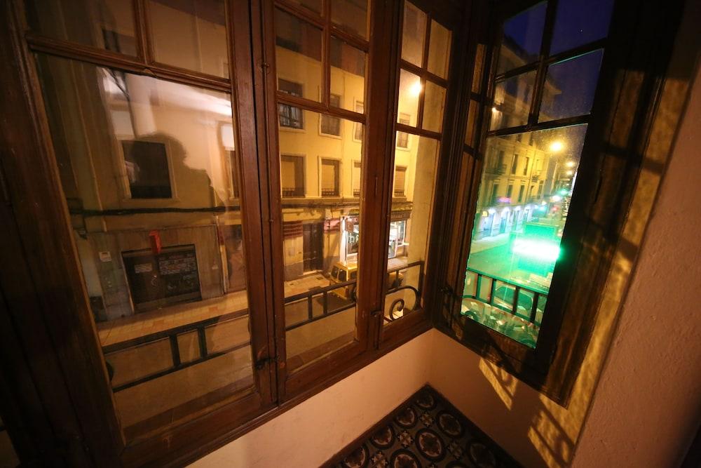 Хостел Alda Centro Леон Экстерьер фото